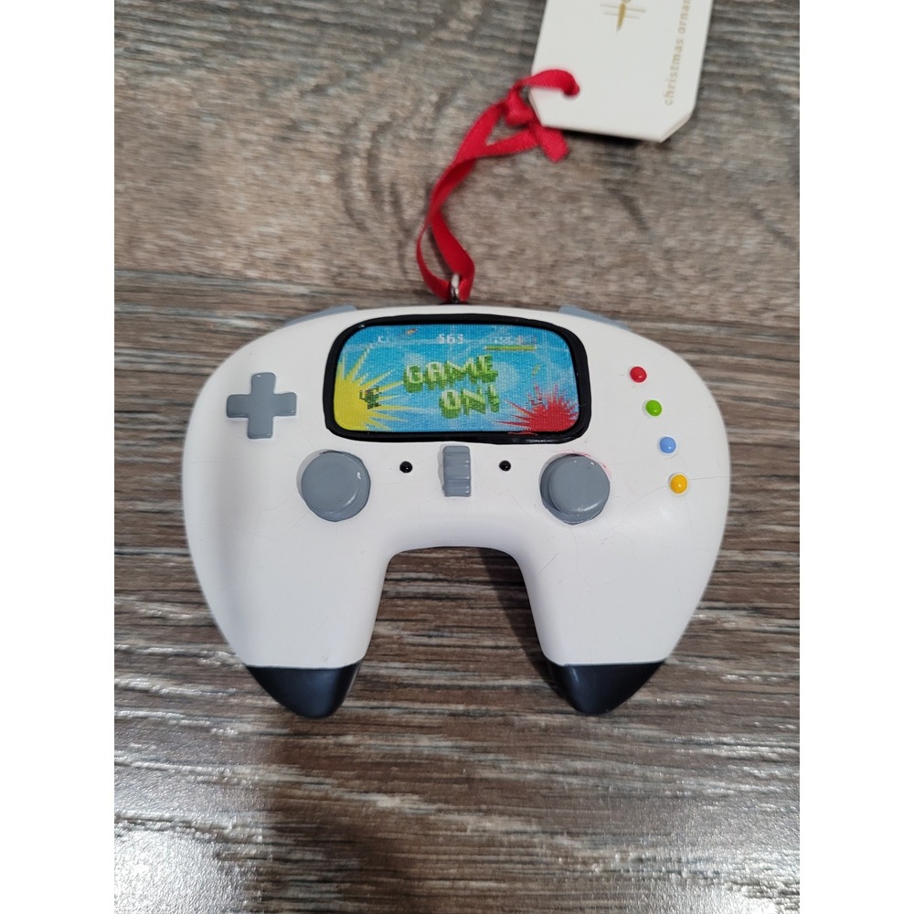 Hallmark 2009 Video Game Controller Christmas‎ Ornament Gamers #4